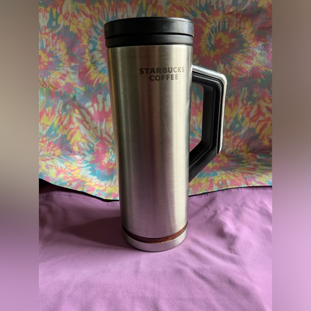 Starbucks - Picture 3 of 4